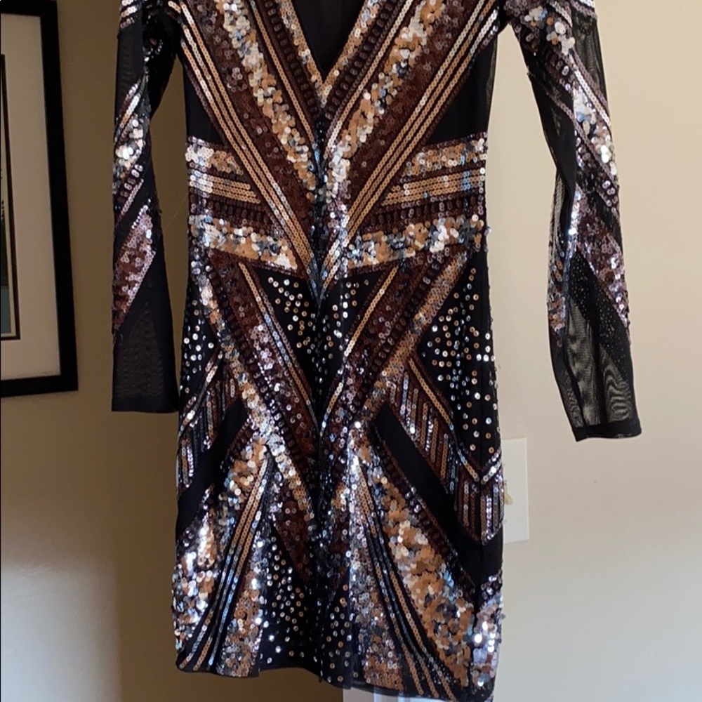 Patterned Sequin Mini Dress - Picture 2 of 6